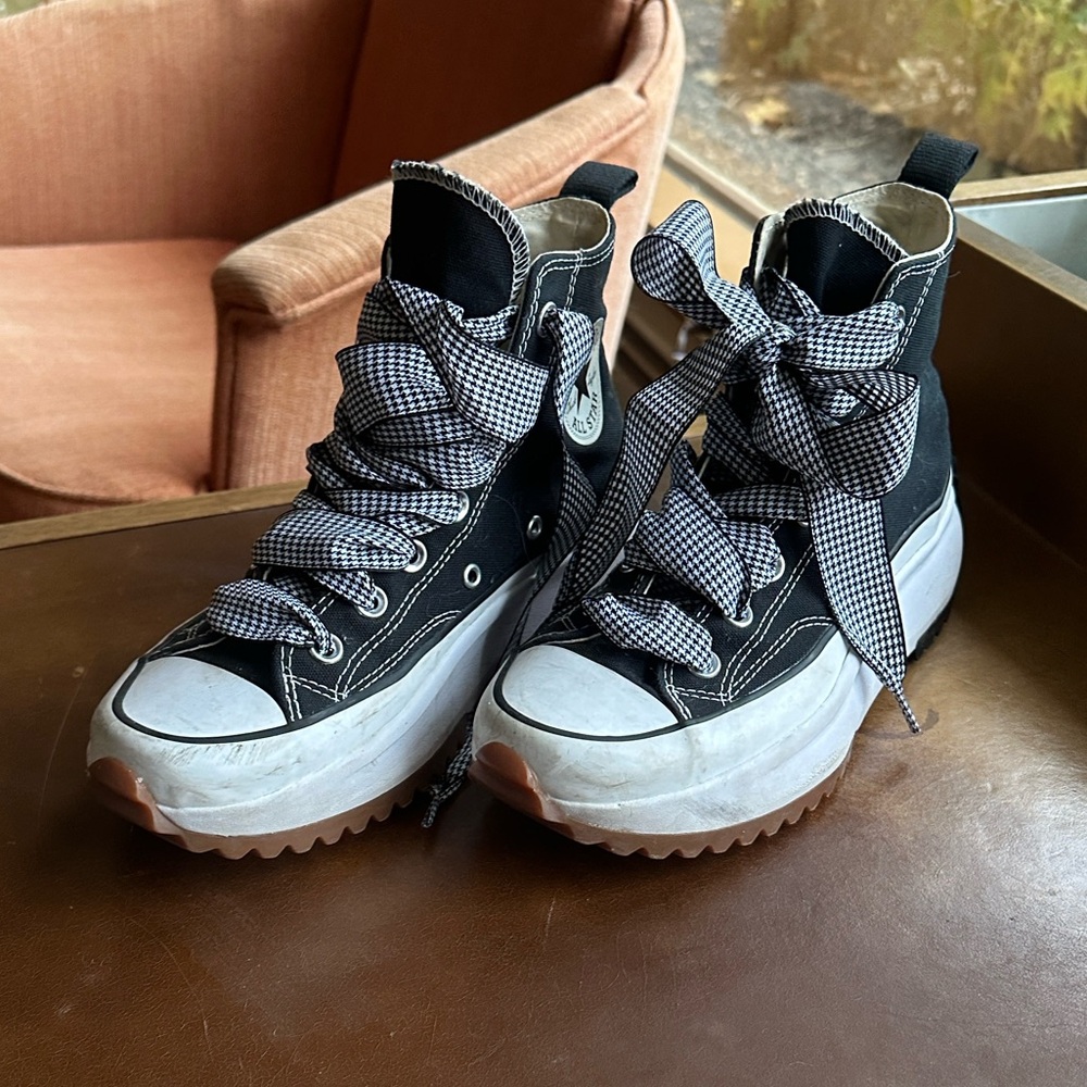Converse Black and White High-Top Sneakers houndstooth laces. Run Star Hike